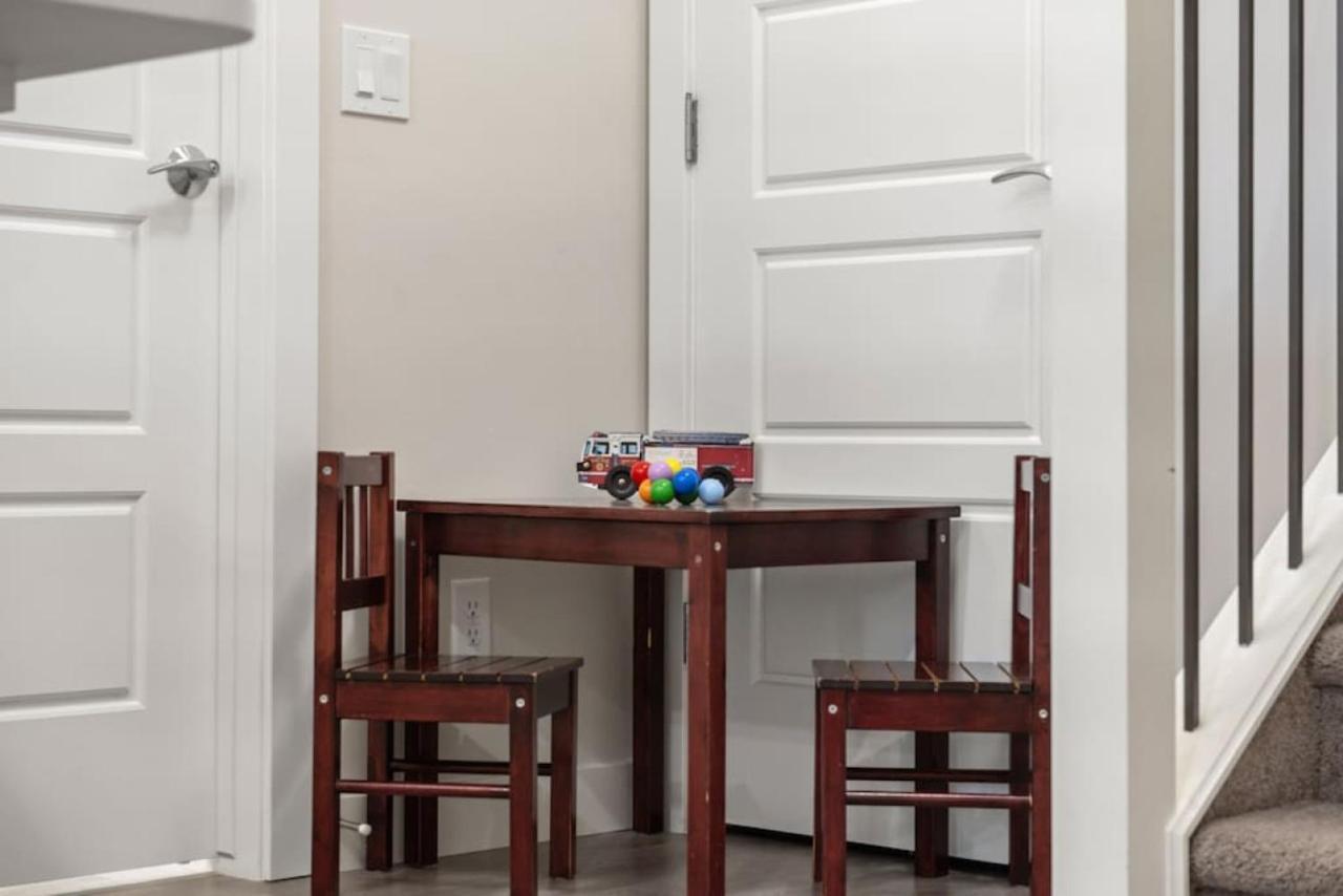 Private With Free Banff Pass, Netflix, Patio, Sleeps 4 Apartment *