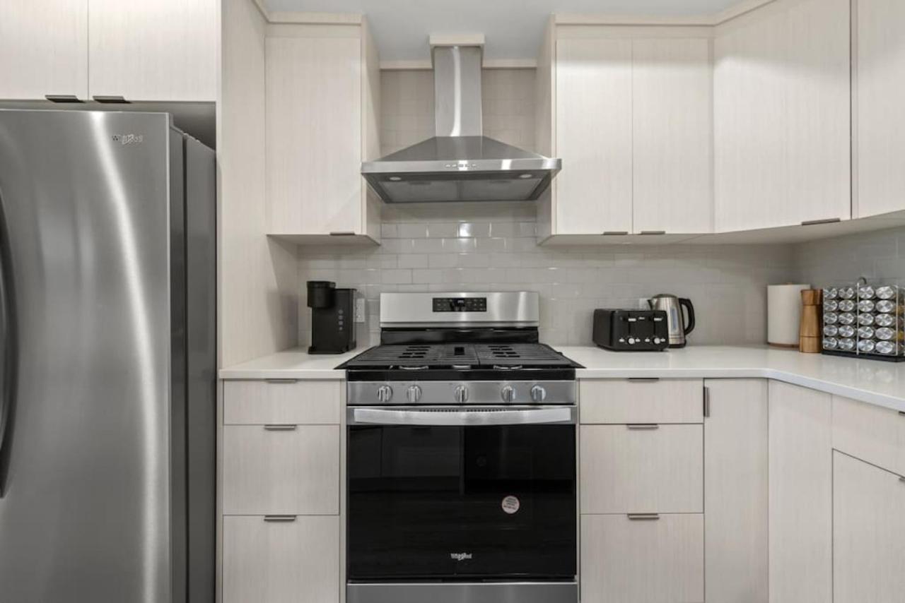 Apartment Private With Free Banff Pass, Netflix, Patio, Sleeps 4 *