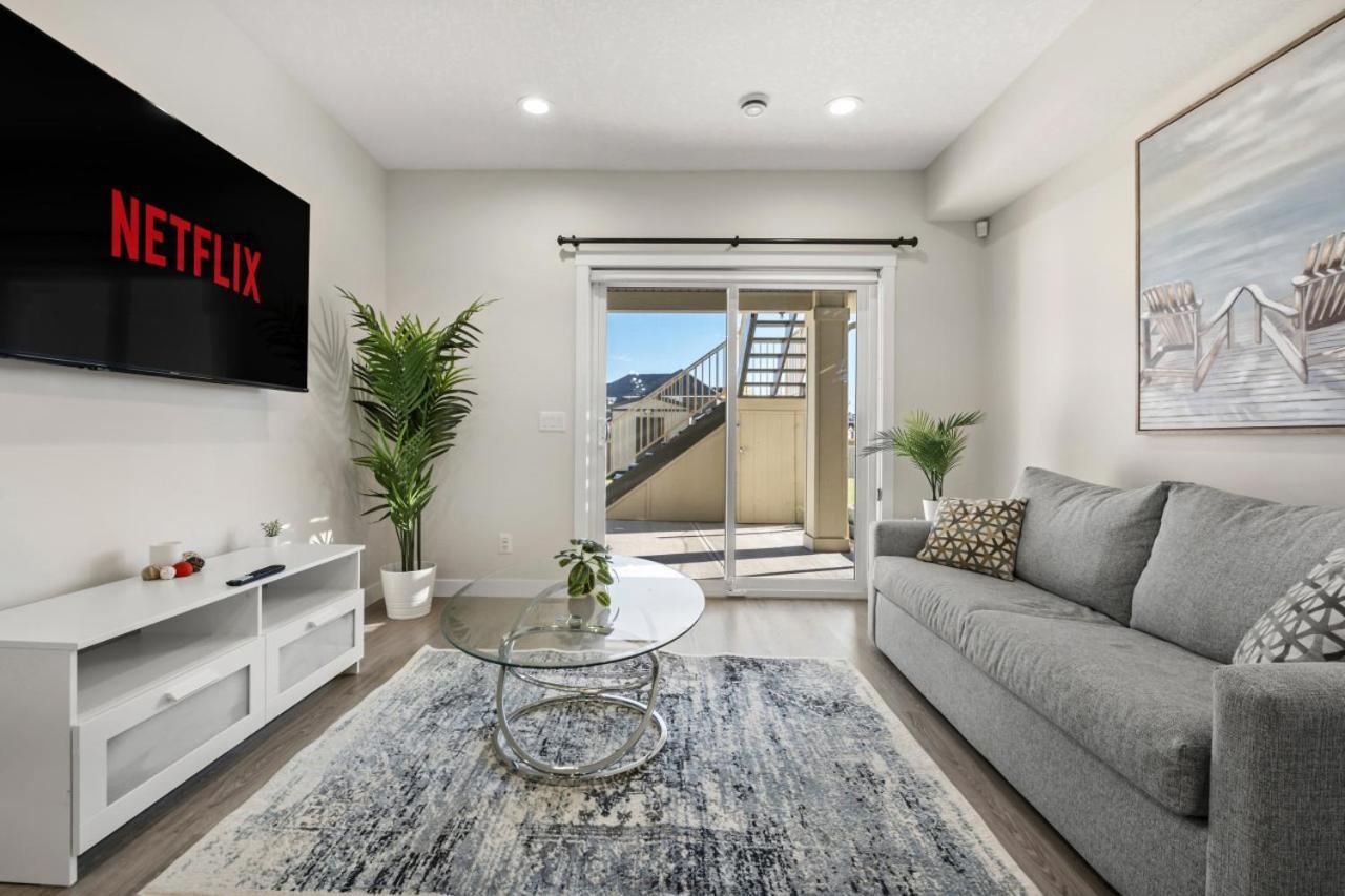 Private With Free Banff Pass, Netflix, Patio, Sleeps 4 *